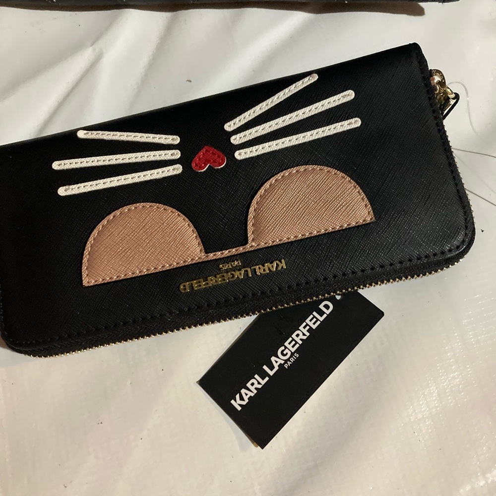 Ladies cat wallet